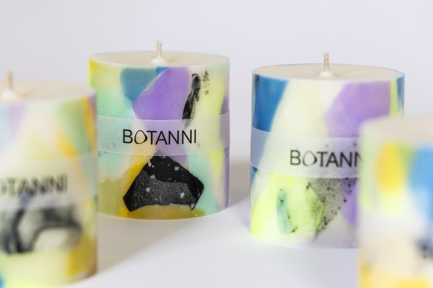 Botanni Kerze in Herstellung